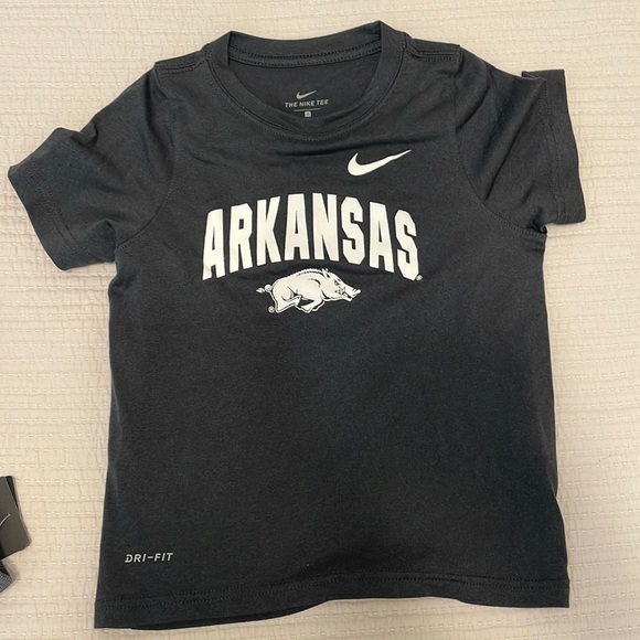 Gray Dri-fit Arkansas shirt size 4 - Picture 1 of 1